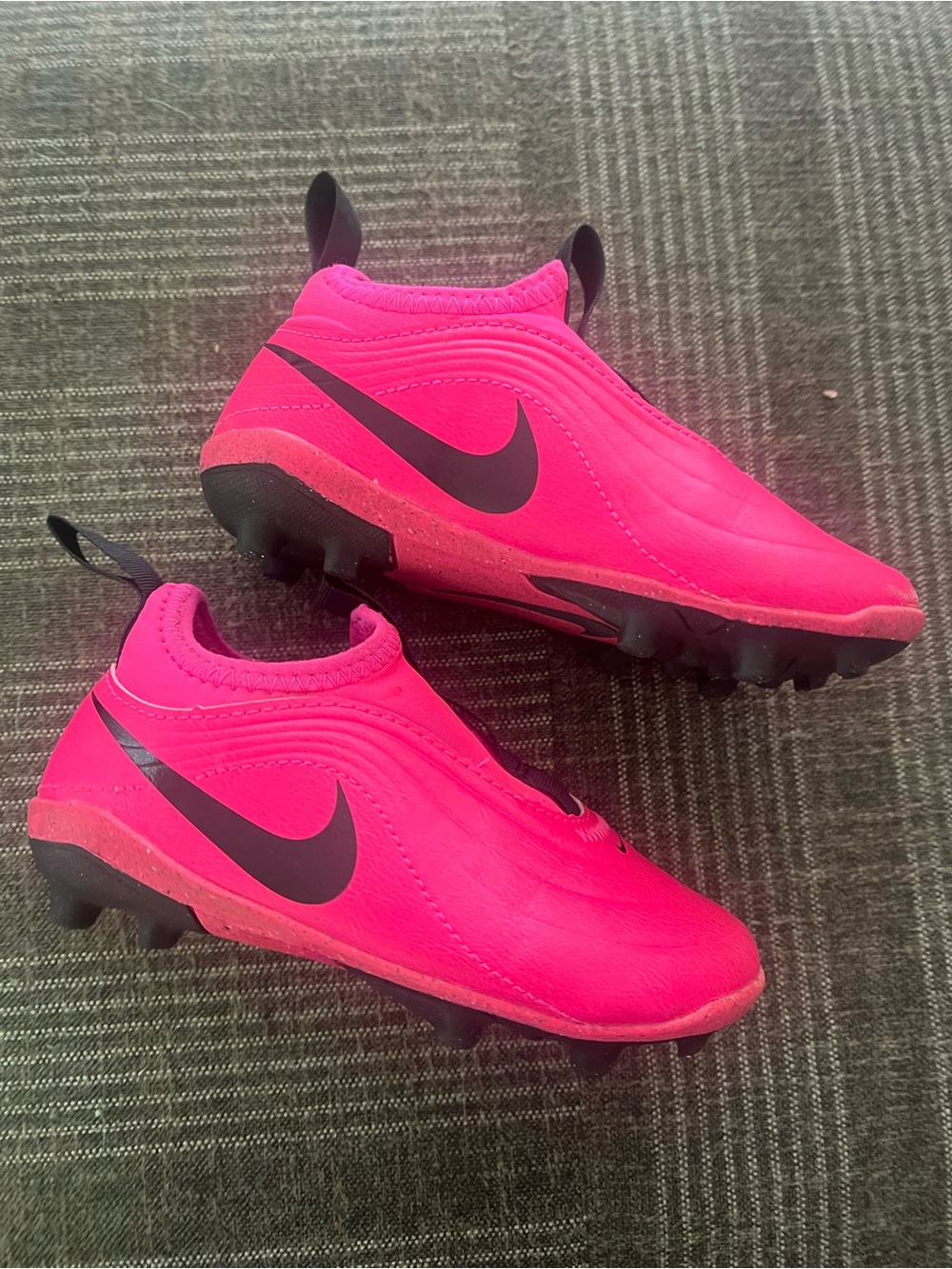 Nike Kids Pink and Black Slip-On Soccer Cleats